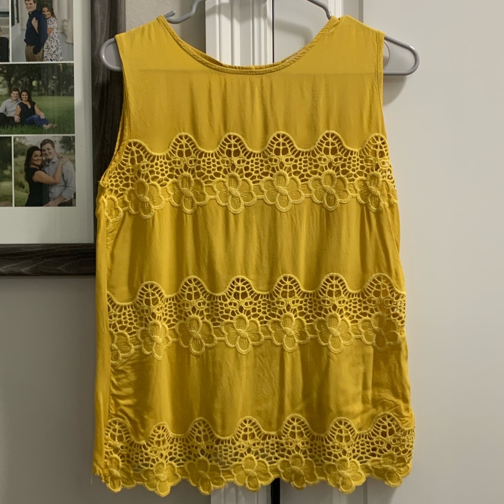 Ezra Boutique Top